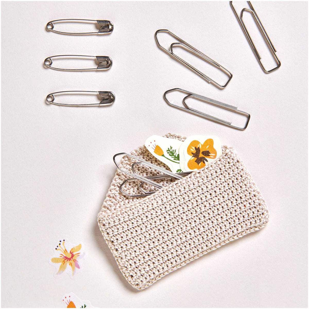 Essentials Crochet - Red - 004