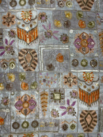 Geborduurde zijde beige, oranje en roze bloemen en pailletten